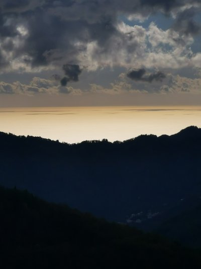 vista mare dal giardino