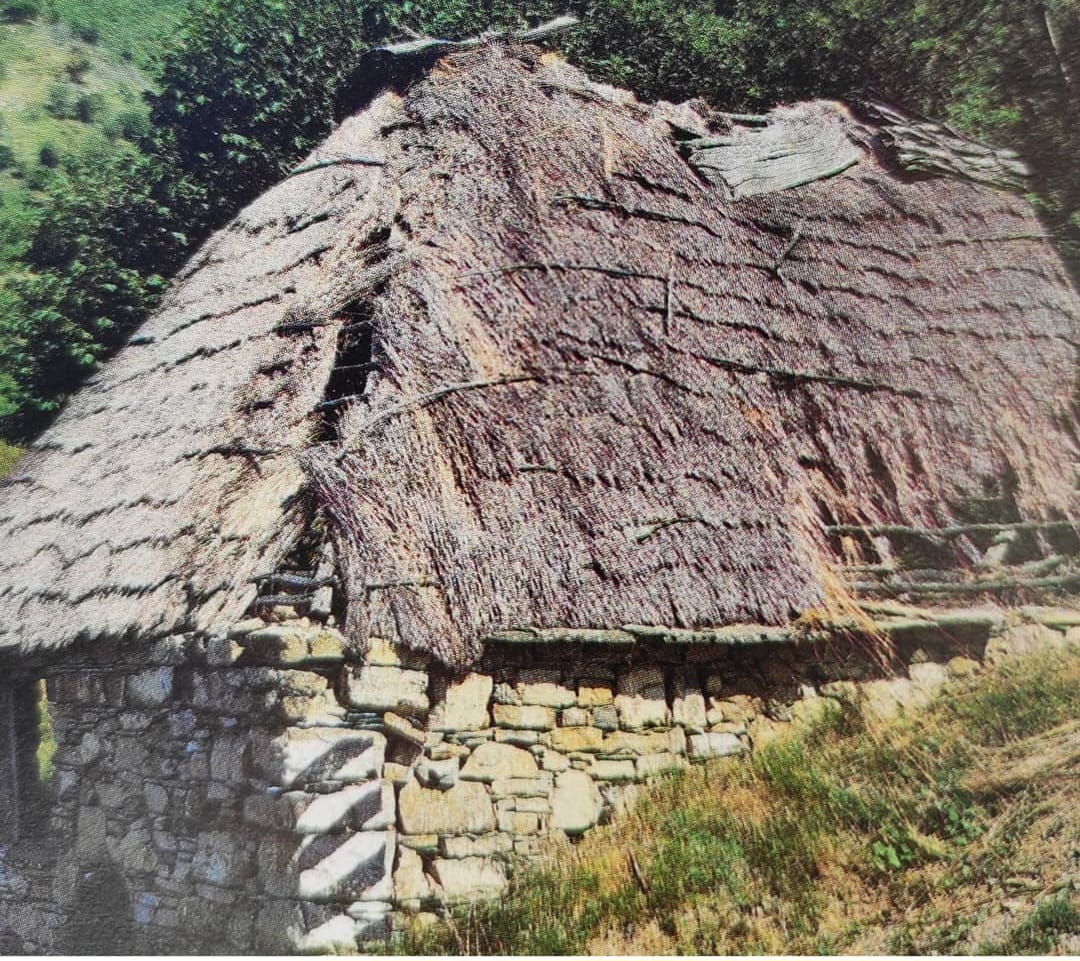cascina pietra.jpg